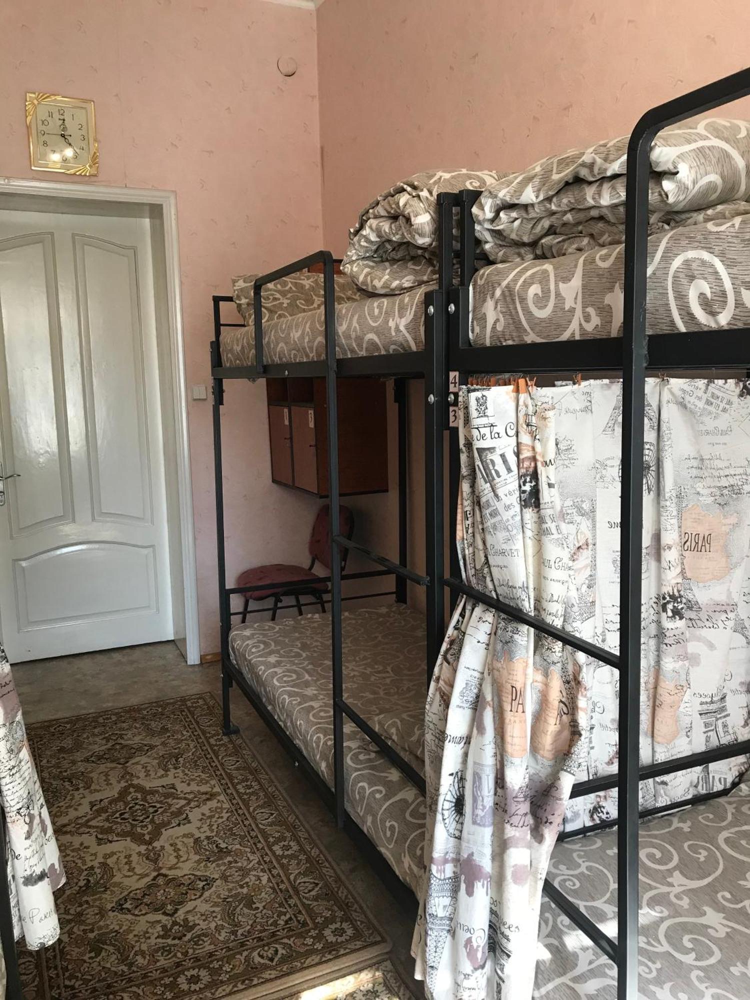 Хостел Тихий Дворик Харков Екстериор снимка